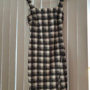 Chocolate USA; size Small; black/white window pane plaid